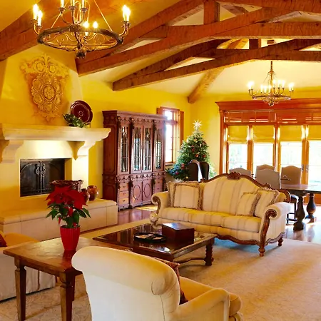 Calipaso Winery & Villa-3